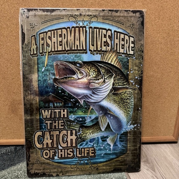 Buck Wear Fishing Sign “Catch of His Life” New - Picture 2 of 6